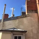 شقة Le Silence Des Toits / Silence Under The Roofs *