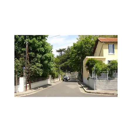 Le Silence Des Toits / Silence Under The Roofs Lägenhet Lyon