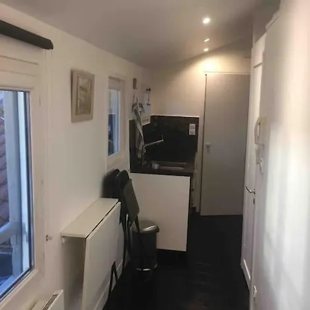 Le Silence Des Toits / Silence Under The Roofs Lägenhet Lyon